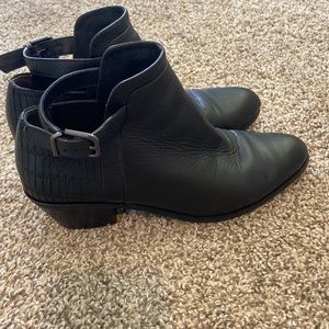 Via Spiga Black Leather Booties